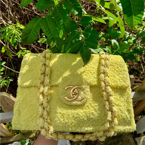 Chanel Rare Maxi Yellow Terry Cloth Vintage Flap - Picture 6 of 15